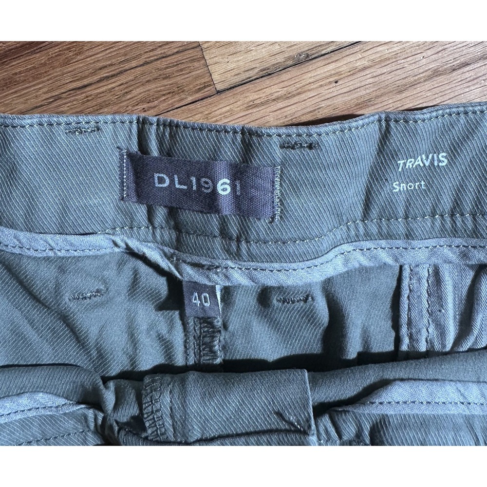 DL1961 Travis Chino Shorts Men's Size 40 Green Flat Front